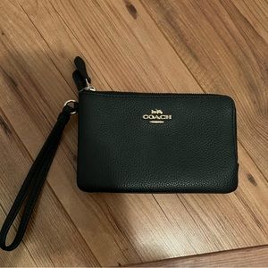 COACH | EXCELLENT CONDITION | AUTHENTIC | WRISTLET |